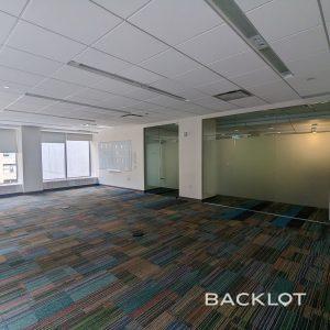 1350 Ave of the Americas FL 8 (Offices)
